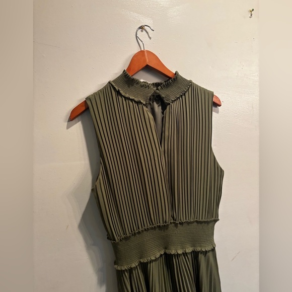 Nannette Olive Green Midi Dress midi size 14 pleated swing skirt feminine boho - Picture 2 of 12